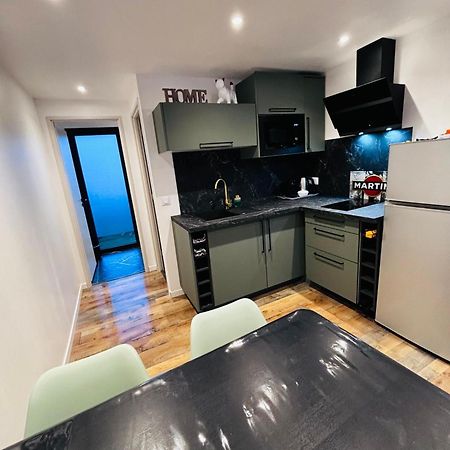 Logement Du Sud Avec Jacuzzi Sommieres Bagian luar foto